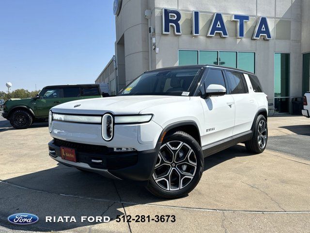 2024 Rivian R1S Adventure