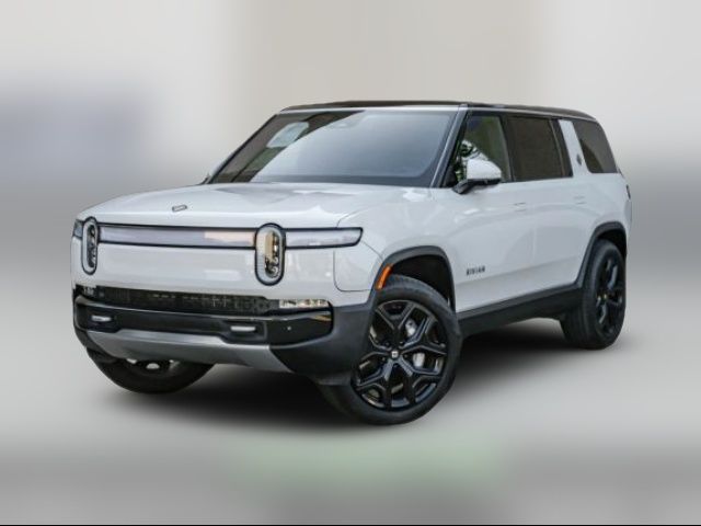 2024 Rivian R1S Adventure
