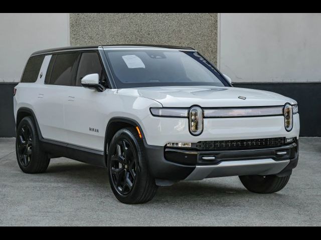 2024 Rivian R1S Adventure
