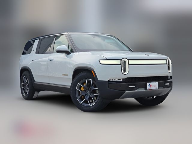 2024 Rivian R1S Adventure