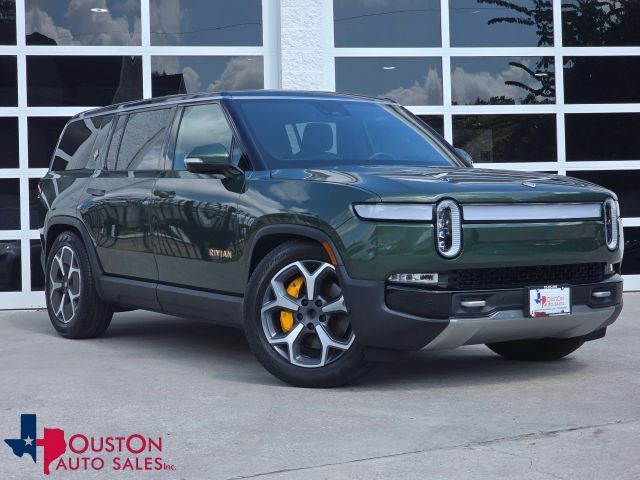 2024 Rivian R1S Adventure