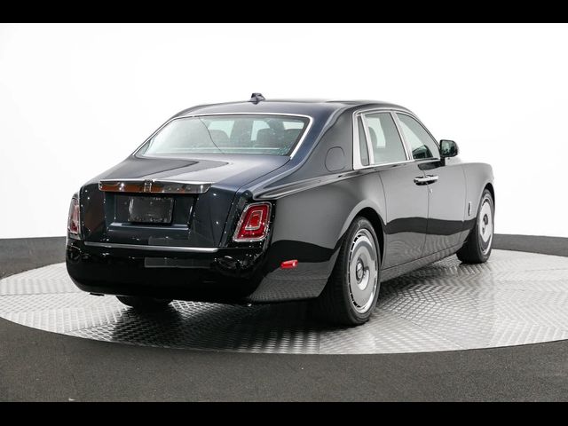 2024 Rolls-Royce Phantom Base