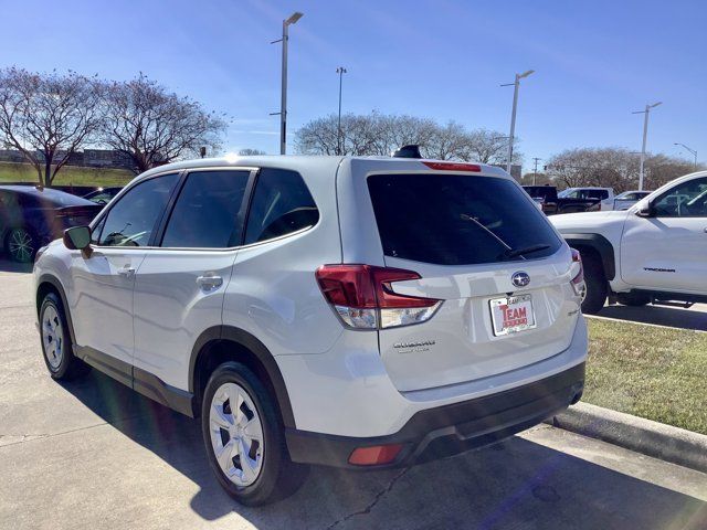 2024 Subaru Forester Base