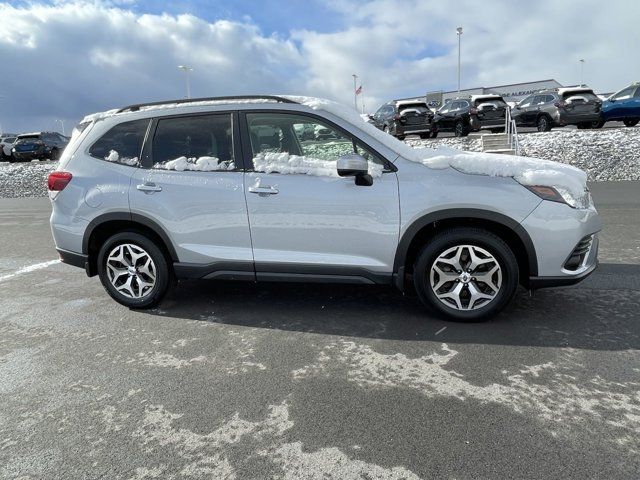 2024 Subaru Forester Premium