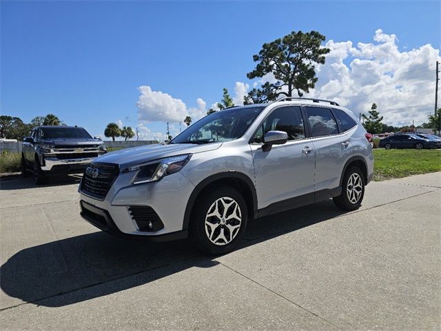 2024 Subaru Forester Premium