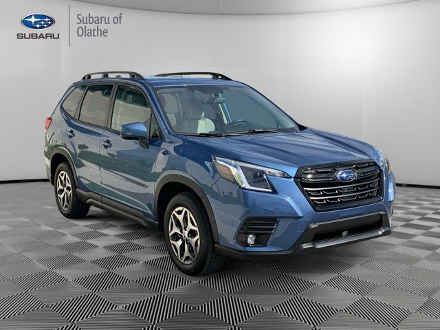 2024 Subaru Forester Premium