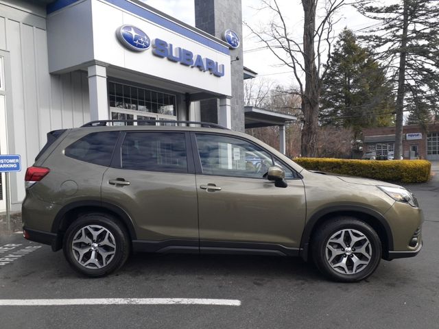 2024 Subaru Forester Premium