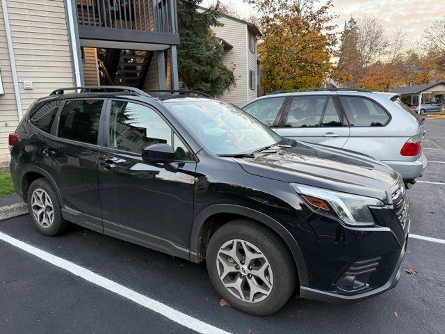 2024 Subaru Forester Premium