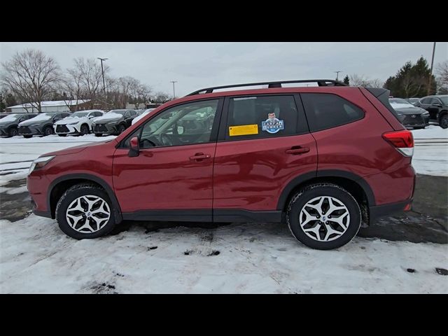 2024 Subaru Forester Premium