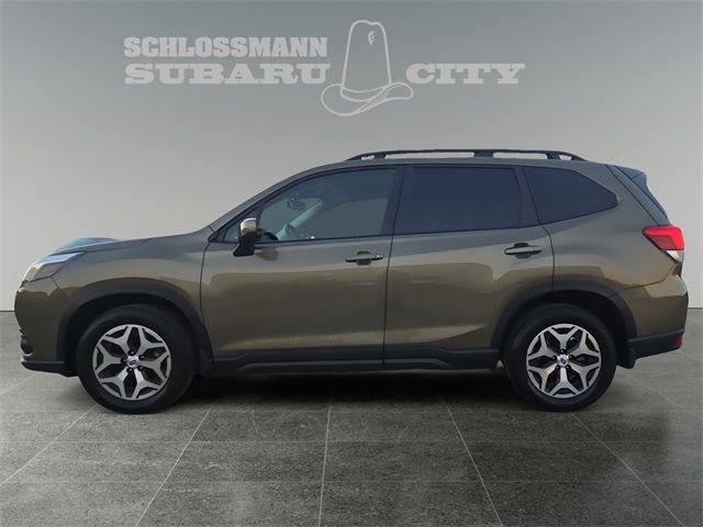 2024 Subaru Forester Premium