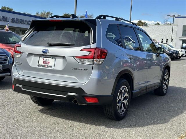 2024 Subaru Forester Premium