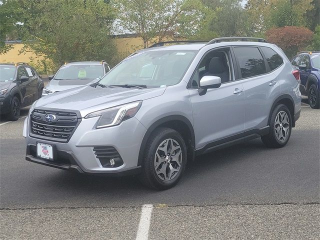 2024 Subaru Forester Premium