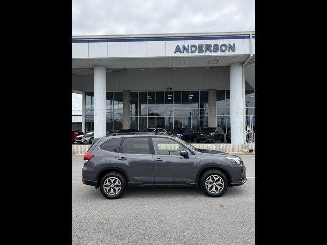 2024 Subaru Forester Premium