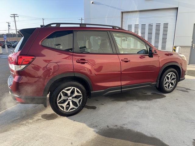 2024 Subaru Forester Premium