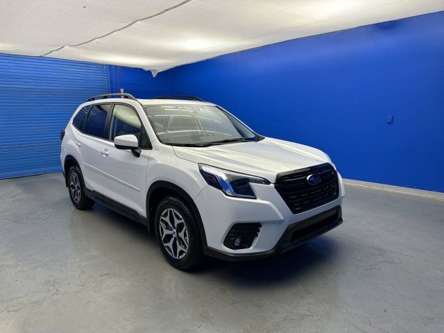 2024 Subaru Forester Premium