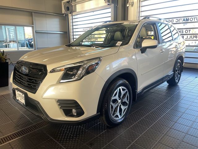 2024 Subaru Forester Premium