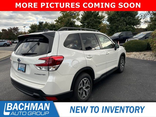 2024 Subaru Forester Premium