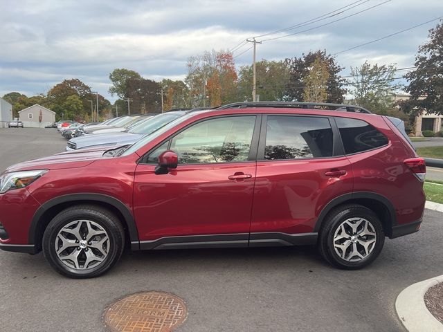 2024 Subaru Forester Premium