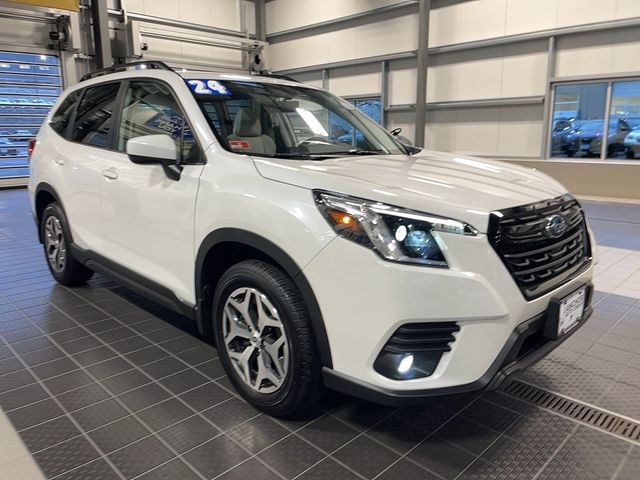 2024 Subaru Forester Premium