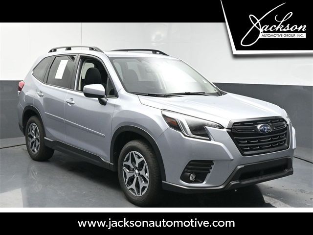 2024 Subaru Forester Premium