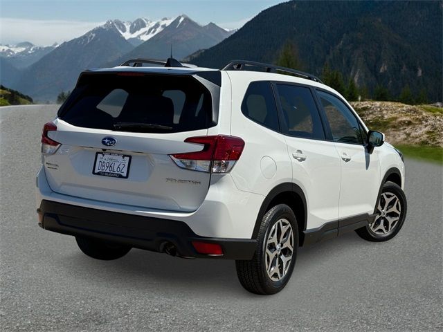 2024 Subaru Forester Premium