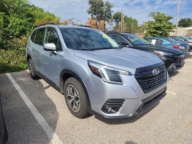 2024 Subaru Forester Premium