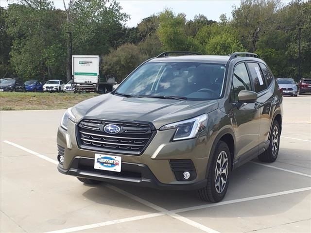 2024 Subaru Forester Premium