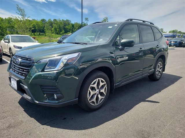 2024 Subaru Forester Premium