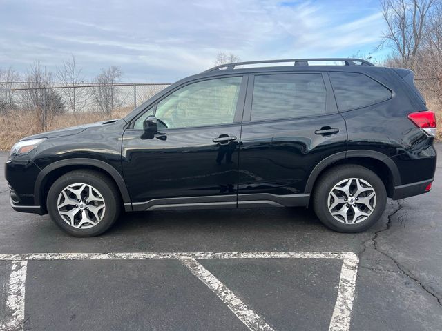 2024 Subaru Forester Premium