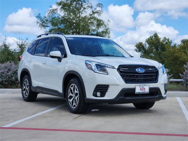 2024 Subaru Forester Premium