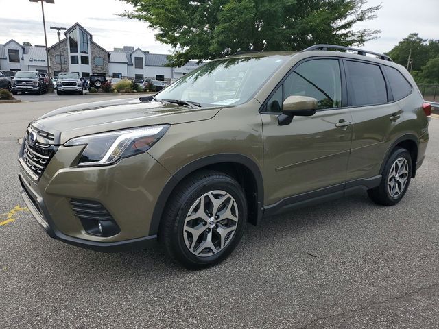 2024 Subaru Forester Premium