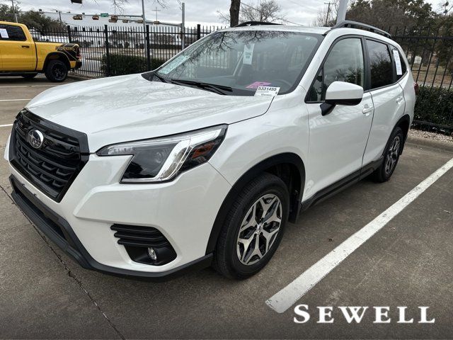 2024 Subaru Forester Premium