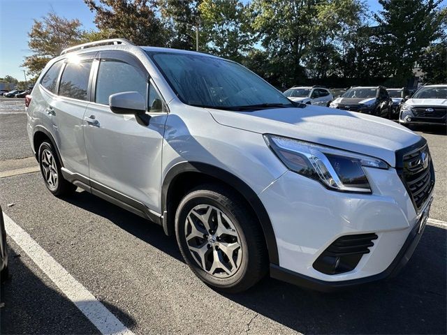 2024 Subaru Forester Premium