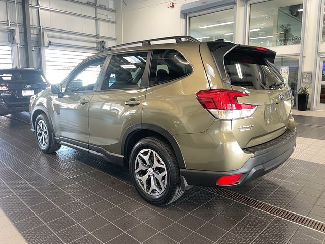 2024 Subaru Forester Premium