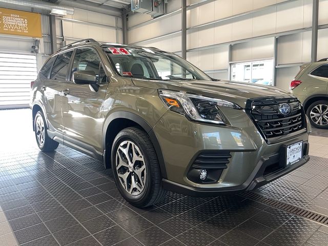 2024 Subaru Forester Premium