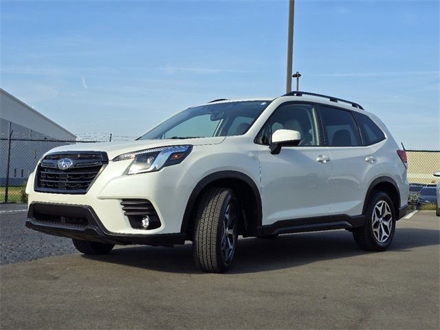 2024 Subaru Forester Premium