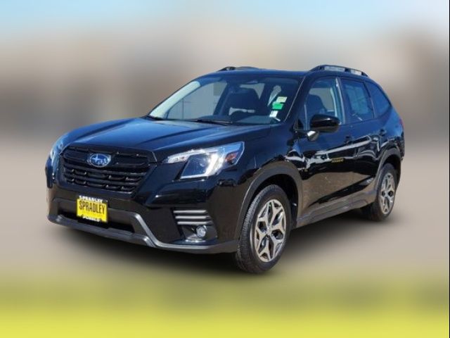 2024 Subaru Forester Premium