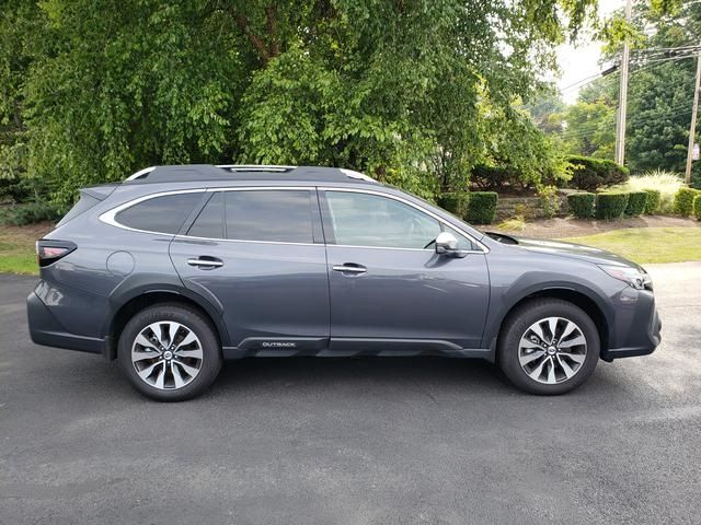 2024 Subaru Outback Touring