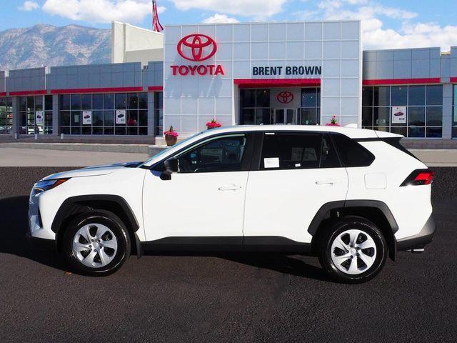 2024 Toyota RAV4 LE