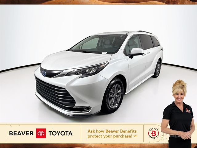 2024 Toyota Sienna XLE