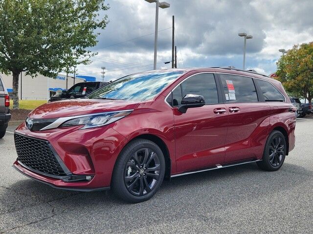 2024 Toyota Sienna XSE