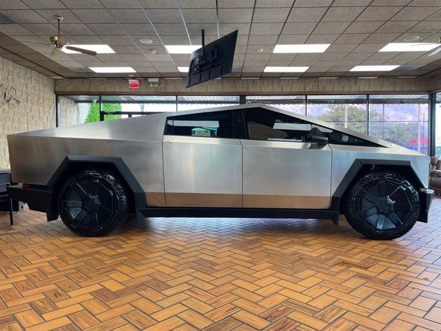 2024 Tesla Cybertruck Base