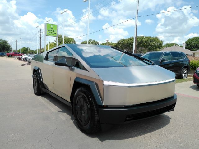 2024 Tesla Cybertruck Base