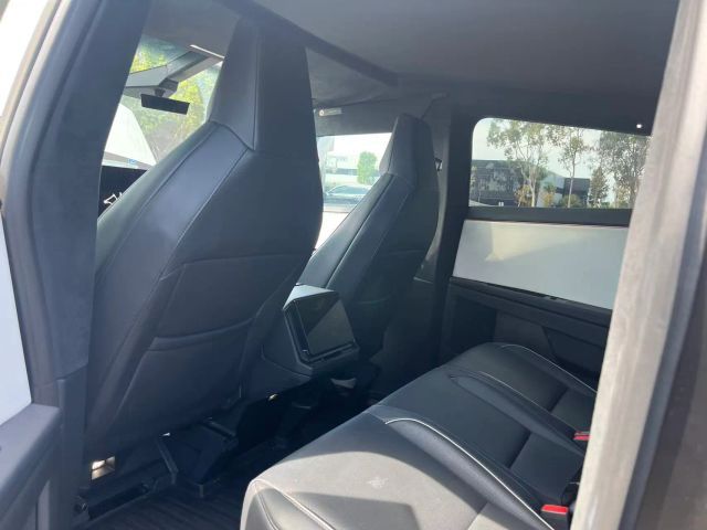 2024 Tesla Cybertruck Base