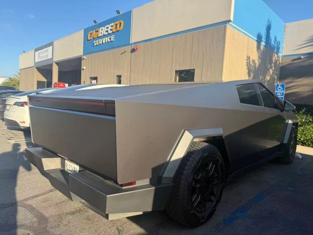 2024 Tesla Cybertruck Base
