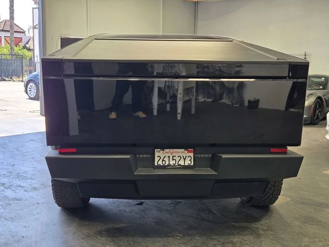 2024 Tesla Cybertruck Base