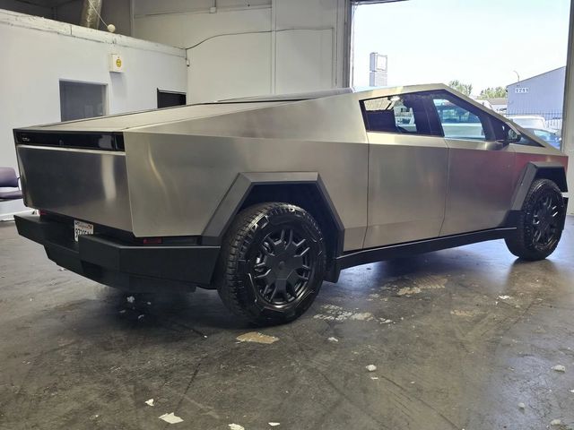 2024 Tesla Cybertruck Base