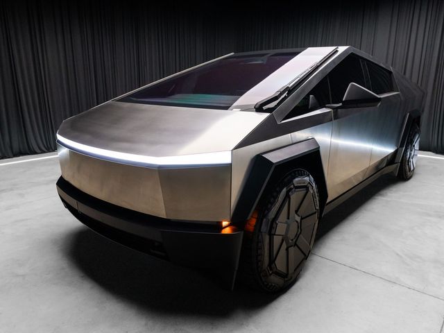 2024 Tesla Cybertruck Base
