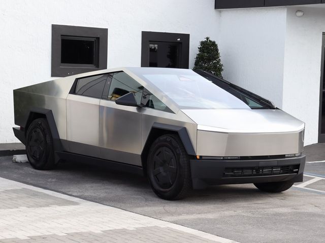 2024 Tesla Cybertruck Base