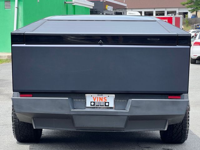 2024 Tesla Cybertruck Cyberbeast